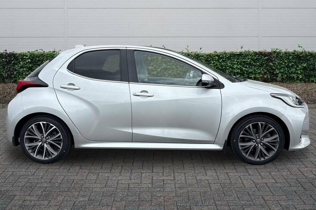 Toyota Yaris 1.5 Hybrid Excel Cvt LM70HKH Silver #4