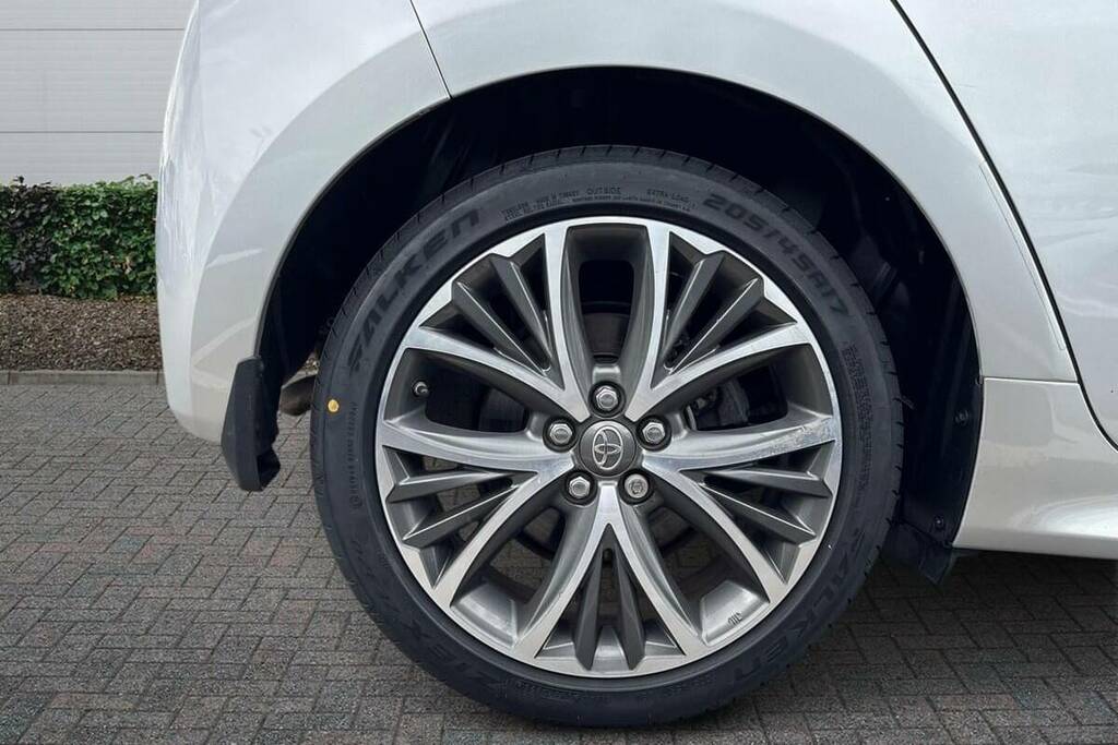 Toyota Yaris 1.5 Hybrid Excel Cvt LM70HKH Silver #5