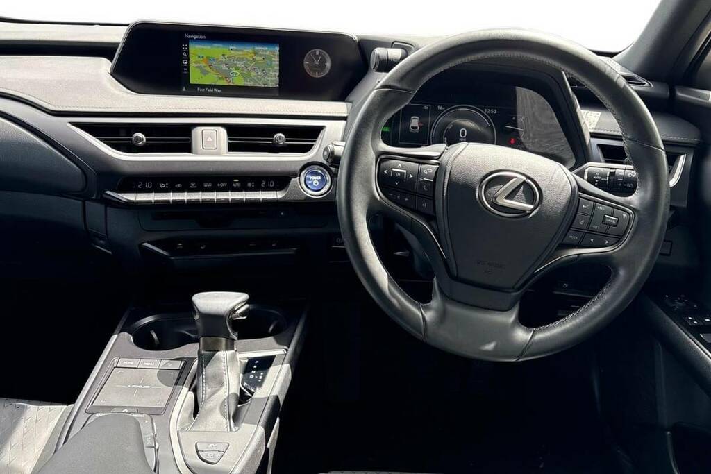 Lexus UX 250H 2.0 Cvt Premium Sport Edition HY72URD Green #6