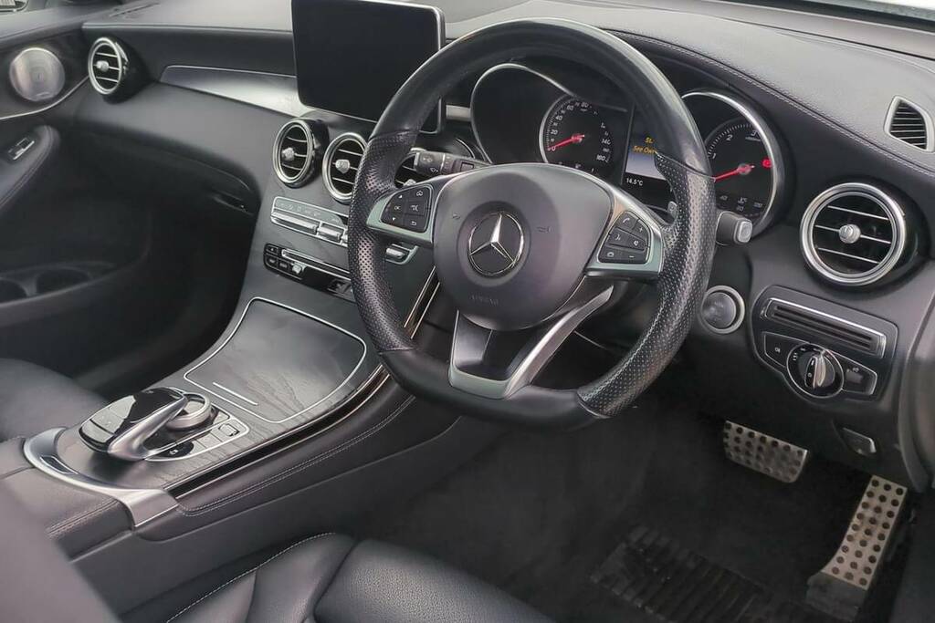 Mercedes-Benz GLC Class 250D 4Matic Amg Line Prem Plus 9G-tronic KU66EOL White #4