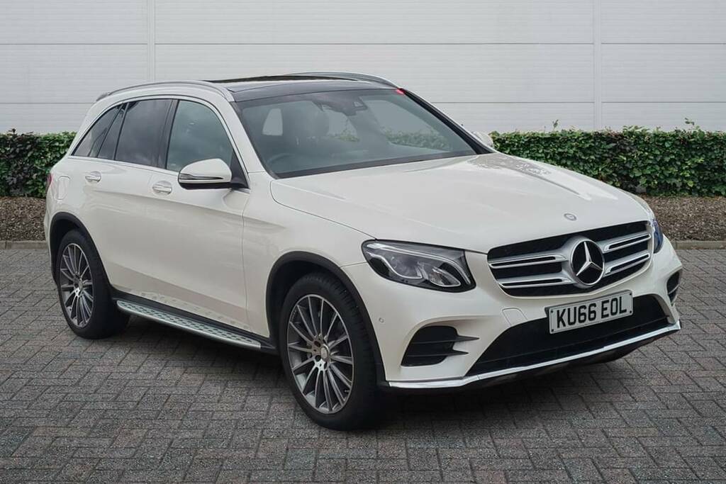 Mercedes-Benz GLC Class 250D 4Matic Amg Line Prem Plus 9G-tronic White