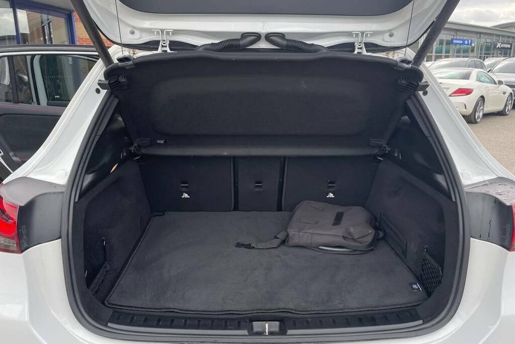 Mercedes-Benz EQA 350 4M 215Kw Amg Line Premium 66.5Kwh White #2