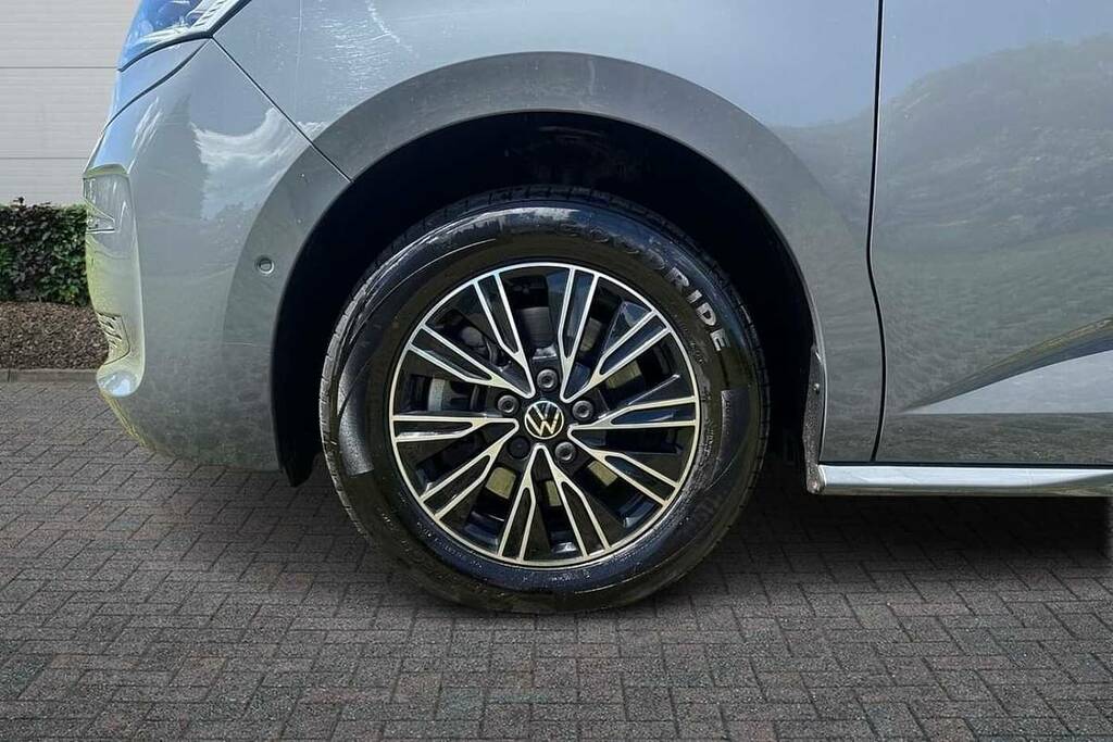 Volkswagen Multivan 1.4 Tsi Ehybrid Style Dsg Grey #5