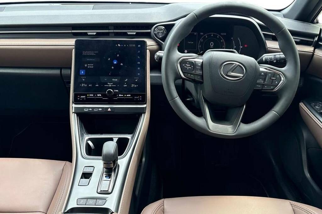 Lexus LBX 1.5 Premium E-cvt WR25OJL Silver #6
