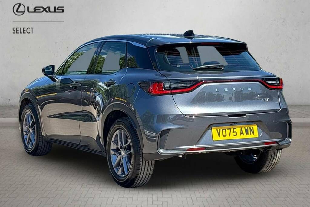 Lexus LBX 1.5 Urban E-cvt VO75AWN Grey #4