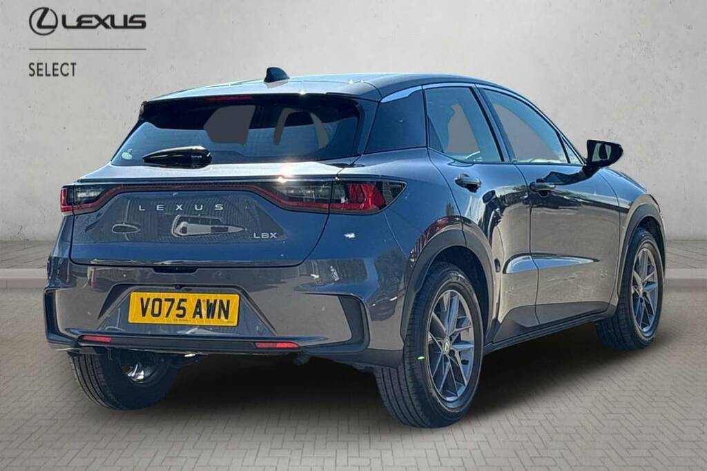 Lexus LBX 1.5 Urban E-cvt VO75AWN Grey #2