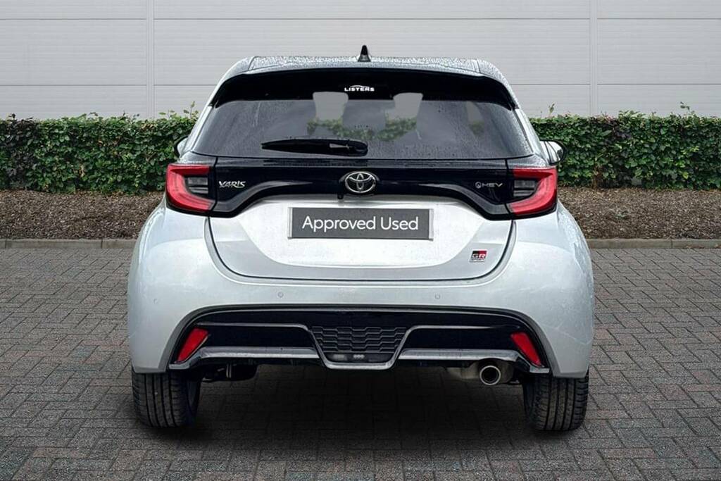 Toyota Yaris 1.5 Hybrid 130 Gr Sport Cvt FV25KBJ Silver #3