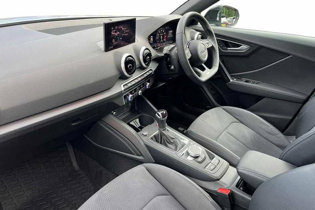 Audi Q2 Sq2 Quattro Black Edition S Tronic Grey #2