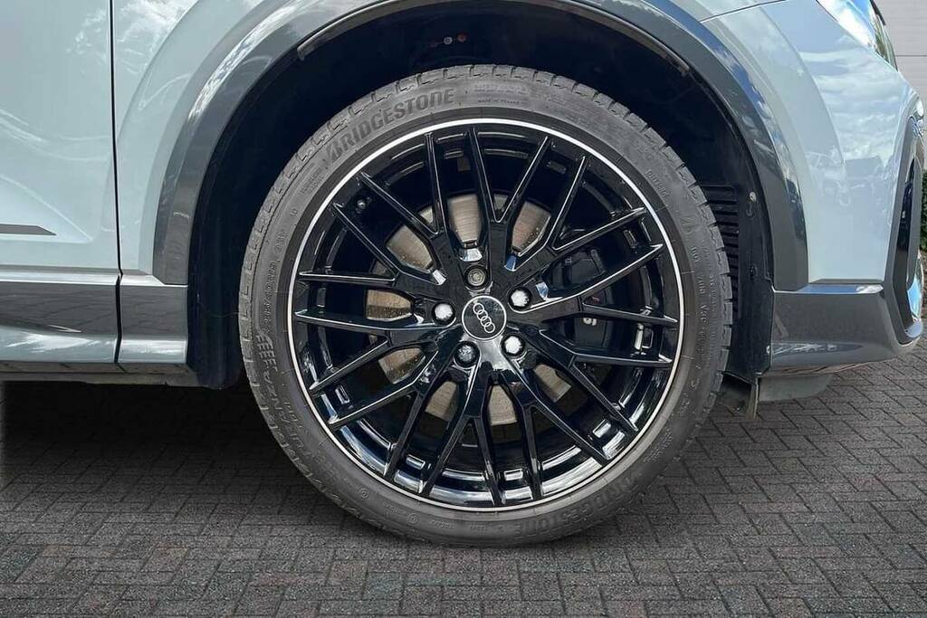 Audi Q2 Sq2 Quattro Black Edition S Tronic Grey #5