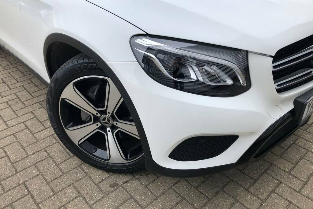 Mercedes-Benz GLC Class 250 4Matic Urban Edition 9G-tronic White #6