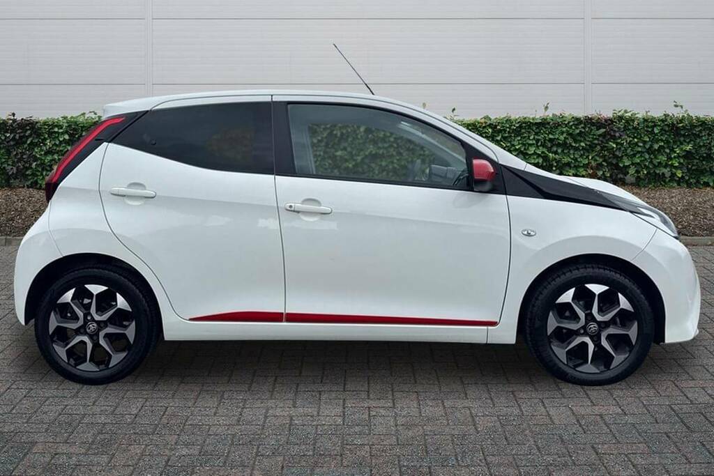 Toyota Aygo 1.0 Vvt-i X-trend VN19OKD White #5