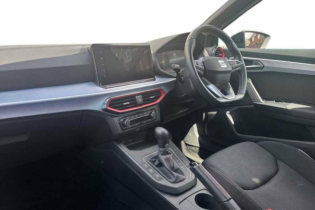 Seat Ibiza 1.0 Tsi 115 Fr Dsg VN24FLM Black #2