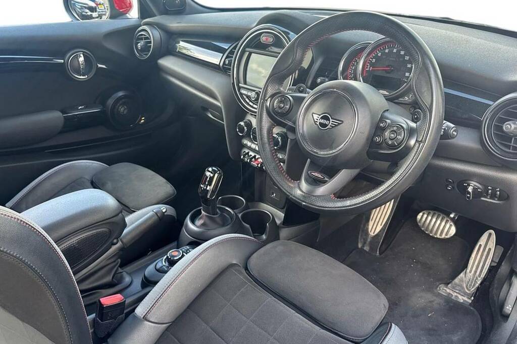 Mini Hatch 2.0 John Cooper Works II 8 Speed AP70DRV Black #6