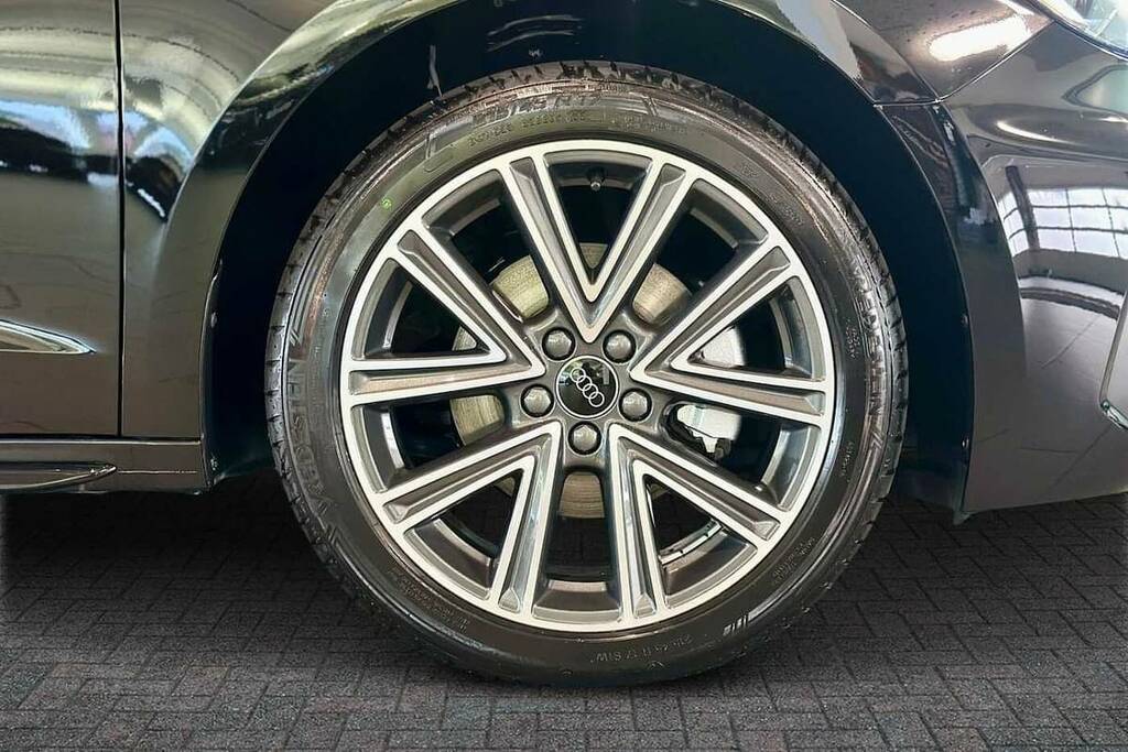 Audi A1 35 Tfsi S Line S Tronic BL26EOW Black #5