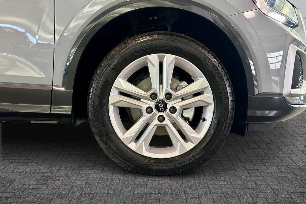 Audi Q2 30 Tfsi 116 Sport Grey #5