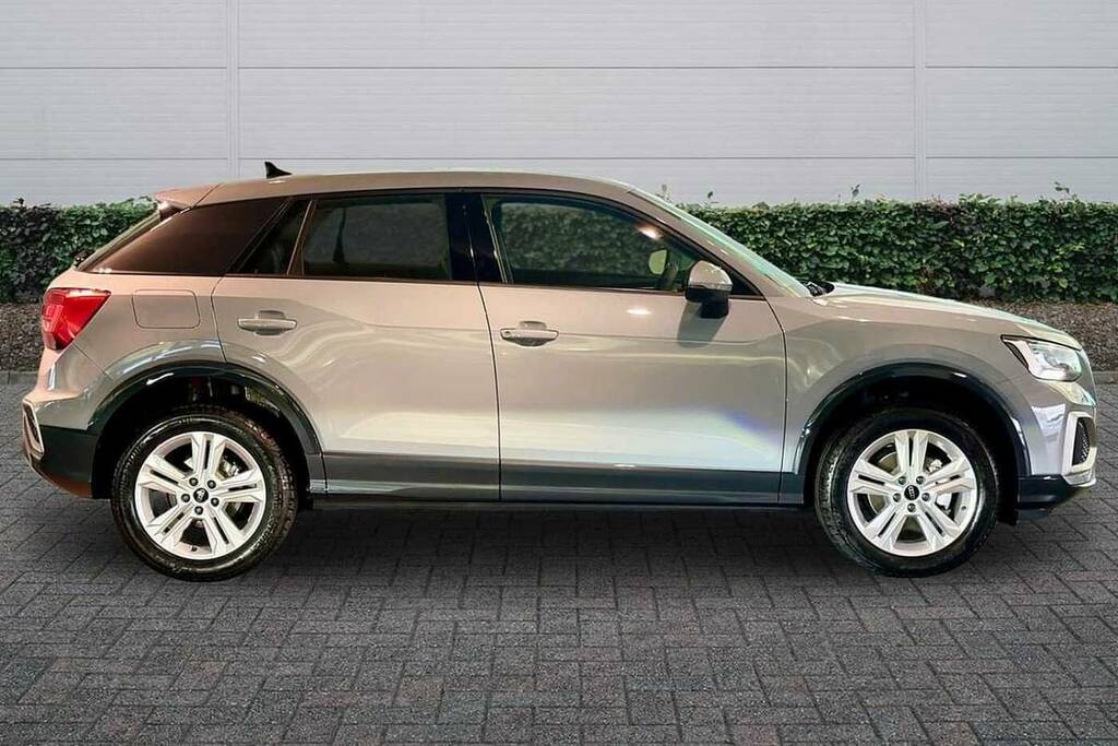 Audi Q2 30 Tfsi 116 Sport Grey #4