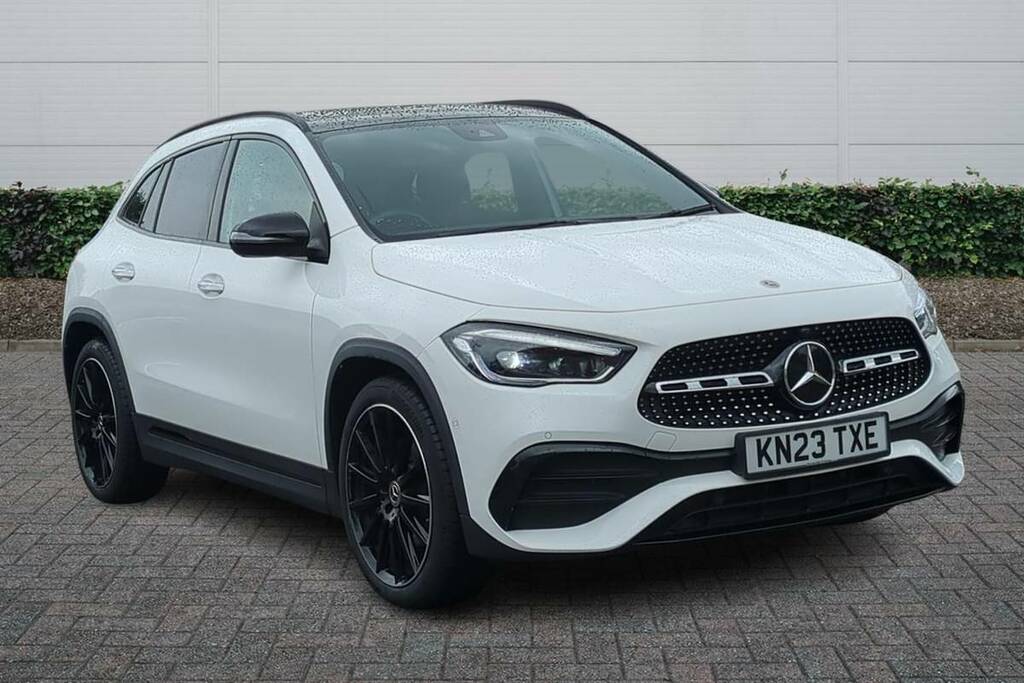 Mercedes-Benz GLA Class 220D 4Matic Amg Line Prem Night Ed White