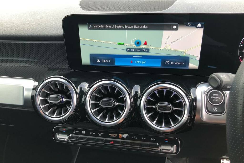 Mercedes-Benz GLB Class 200 Amg Line Premium 7G-tronic White #3