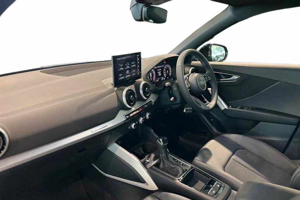 Audi Q2 35 Tfsi S Line S Tronic BT26USE Black #2