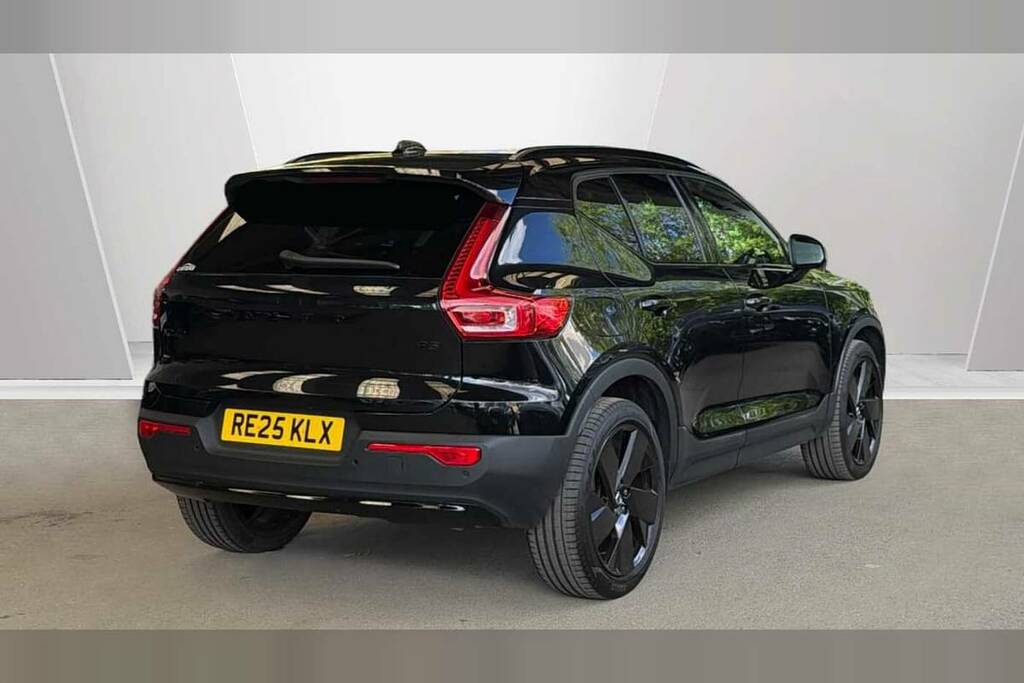 Volvo XC40 2.0 B3p Plus Black Edition Black