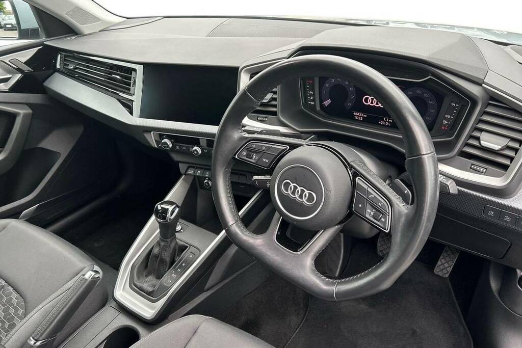 Audi A1 30 Tfsi Citycarver S Tronic VK70VHW Grey #4