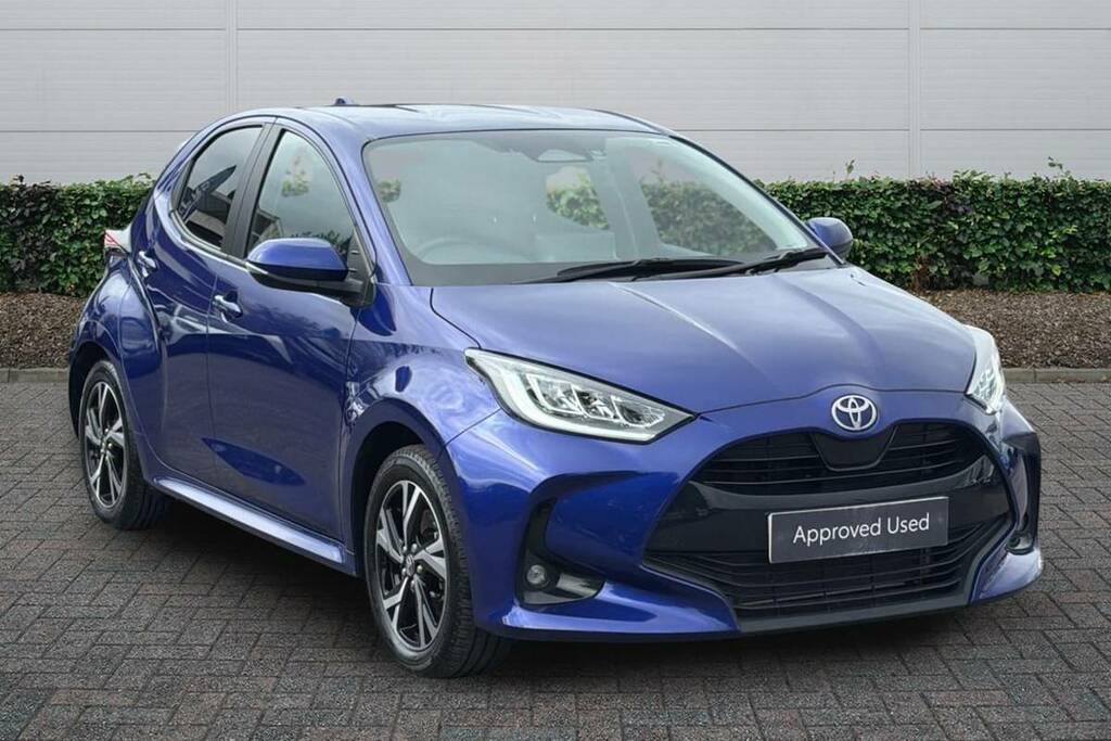 Toyota Yaris 1.5 Hybrid Design Cvt Blue