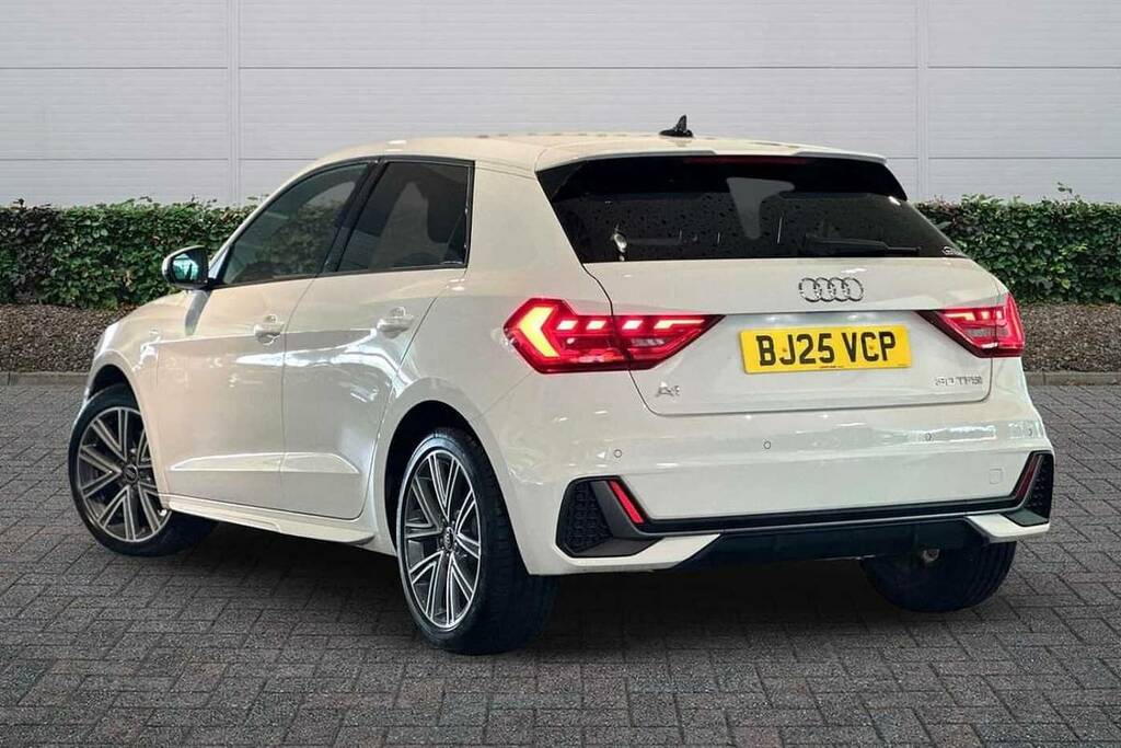 Audi A1 30 Tfsi S Line S Tronic BJ25VCP White #3