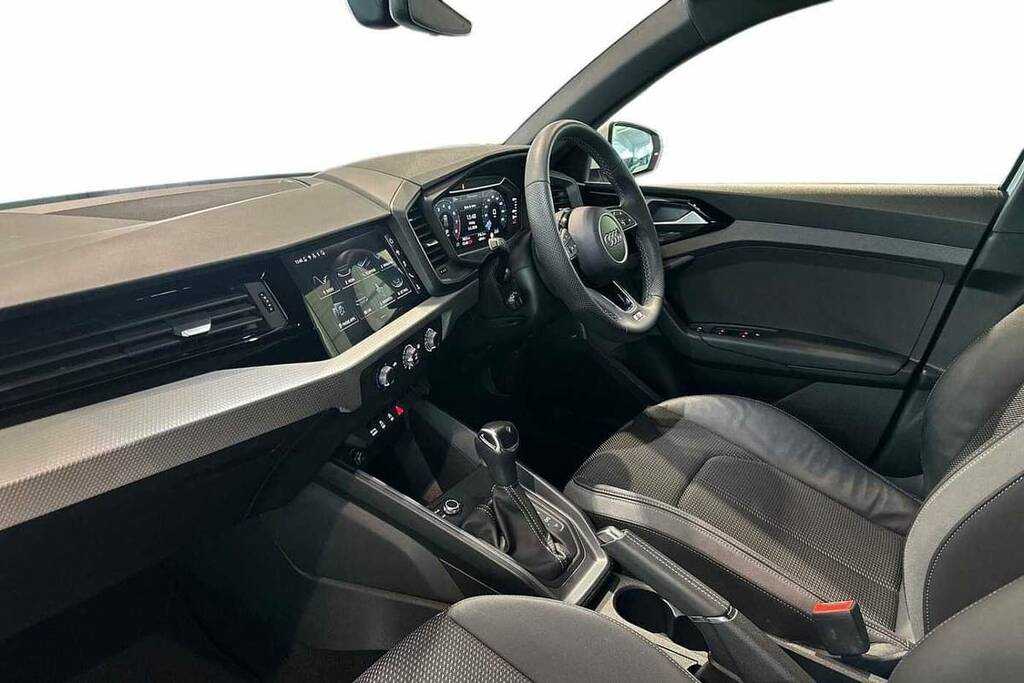 Audi A1 30 Tfsi S Line S Tronic BJ25VCP White #2