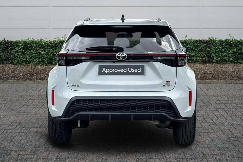 Toyota Yaris Cross 1.5 Hybrid 130 Gr Sport Cvt FV24XSE Grey #3