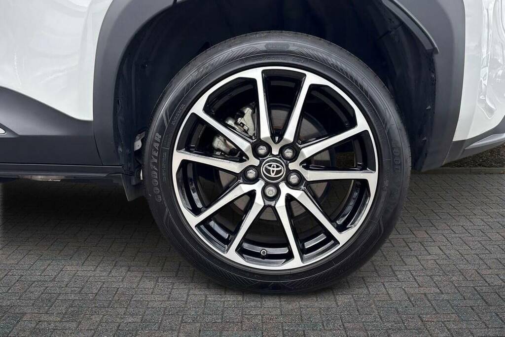 Toyota Yaris Cross 1.5 Hybrid 130 Gr Sport Cvt FV24XSE Grey #5