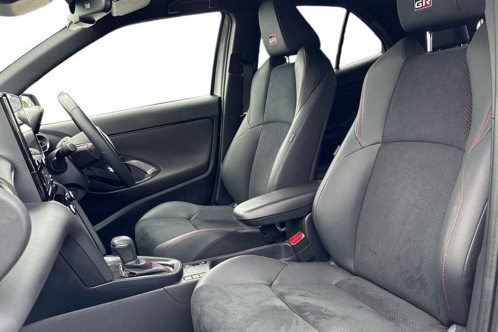 Toyota Yaris Cross 1.5 Hybrid 130 Gr Sport Cvt FV24XSE Grey #6