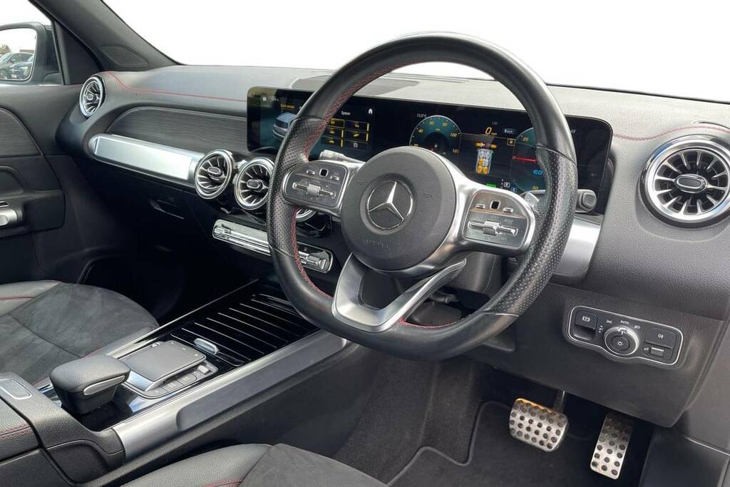 Mercedes-Benz EQB 300 4M 168Kw Amg Line Premium 66.5Kwh Black #4
