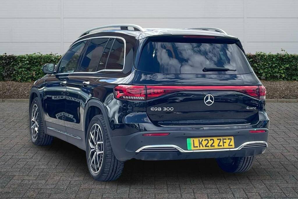 Mercedes-Benz EQB 300 4M 168Kw Amg Line Premium 66.5Kwh Black #5