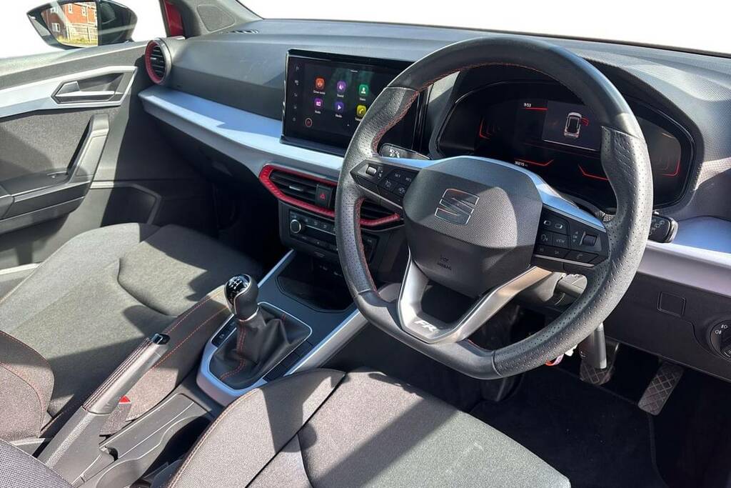 Seat Arona 1.0 Tsi 110 Fr VK73FYD Red #4