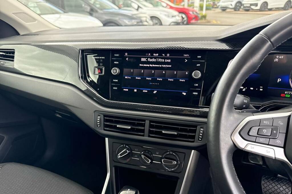 Volkswagen Polo 1.0 Tsi Life Dsg BG23KGO White #3
