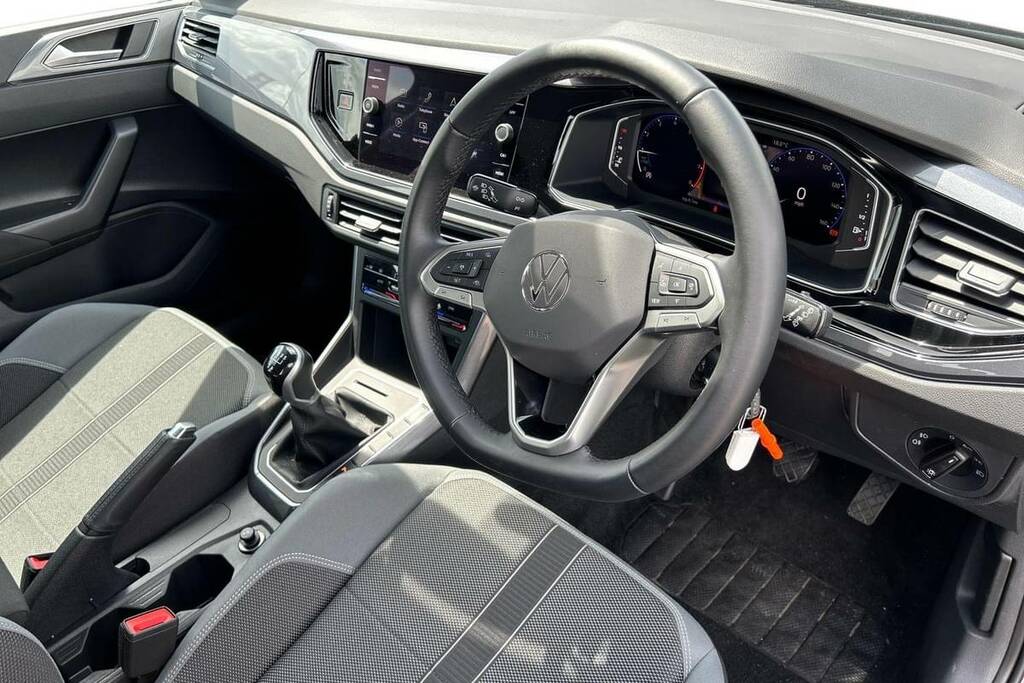 Volkswagen Polo 1.0 Tsi Style BV74YDU Black #4