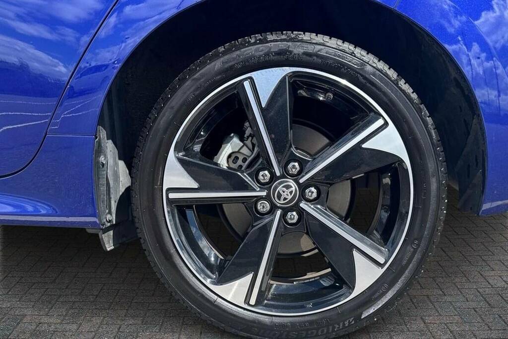Toyota Yaris 1.5 Hybrid 130 Excel Cvt VK25BZV Blue #6