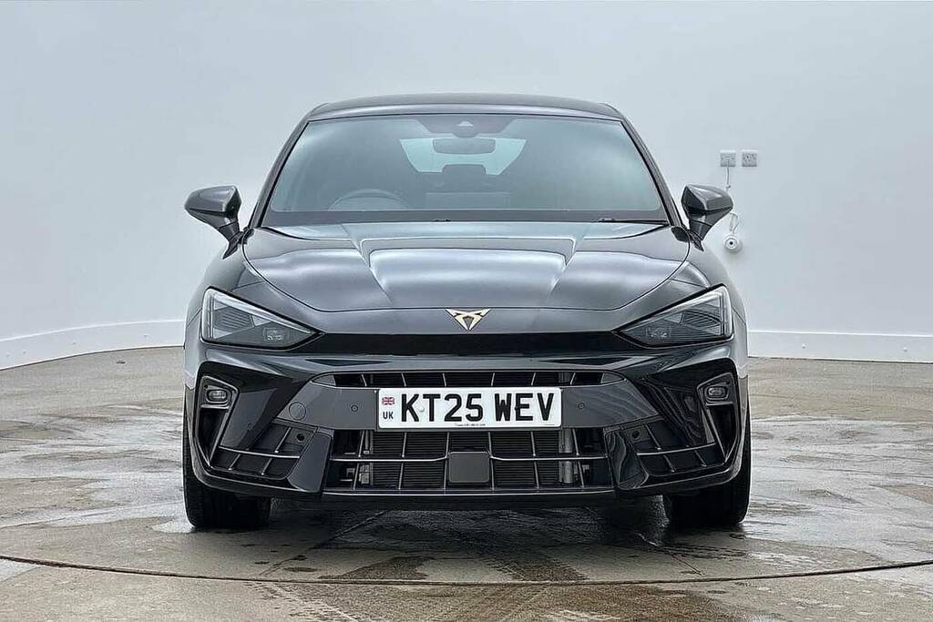 Cupra Leon 1.5 Etsi 150 V2 Dsg KT25WEV Black #6