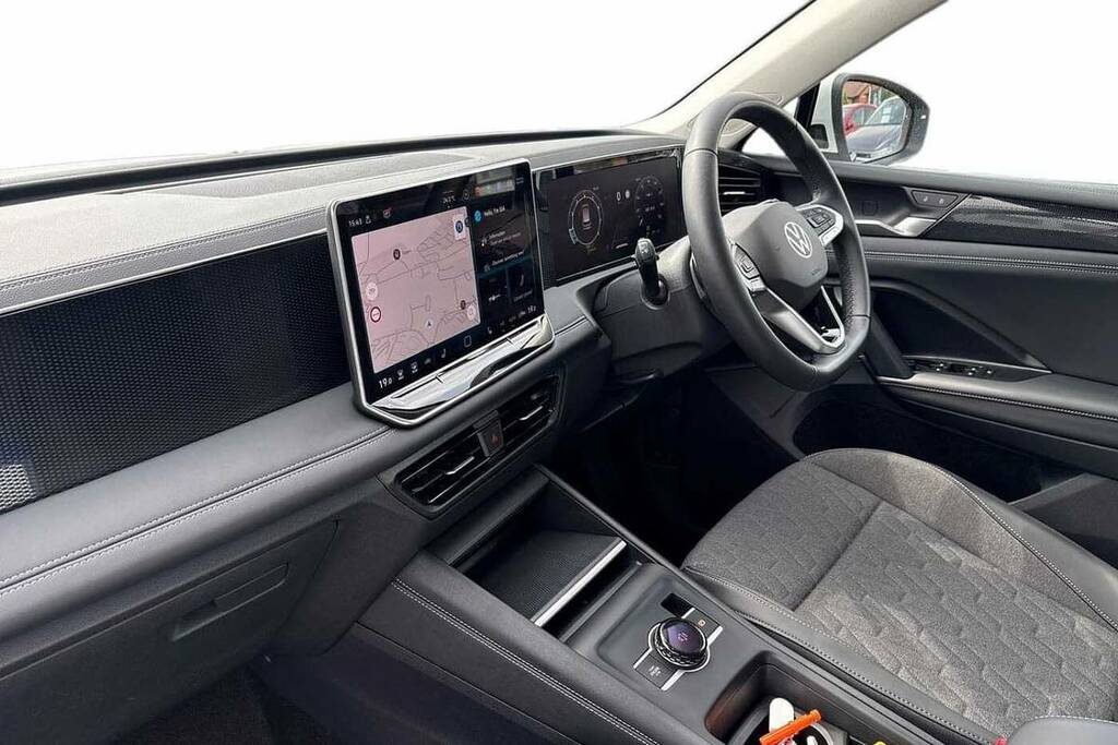 Volkswagen Tiguan 1.5 Etsi 150 Life Dsg White #2