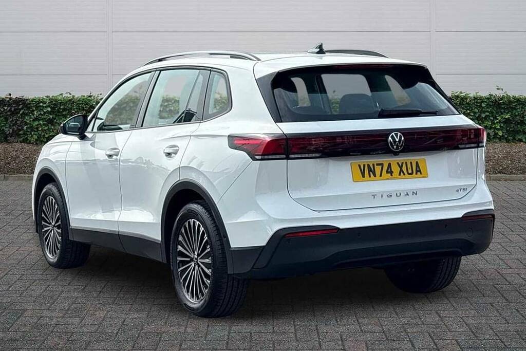 Volkswagen Tiguan 1.5 Etsi 150 Life Dsg White #3