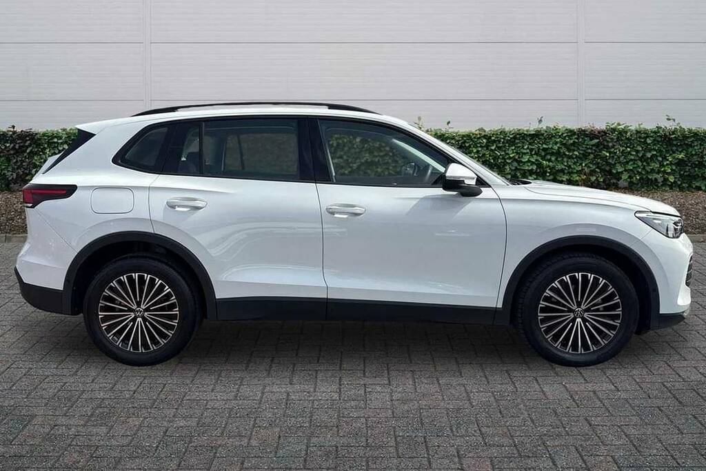 Volkswagen Tiguan 1.5 Etsi 150 Life Dsg White #4