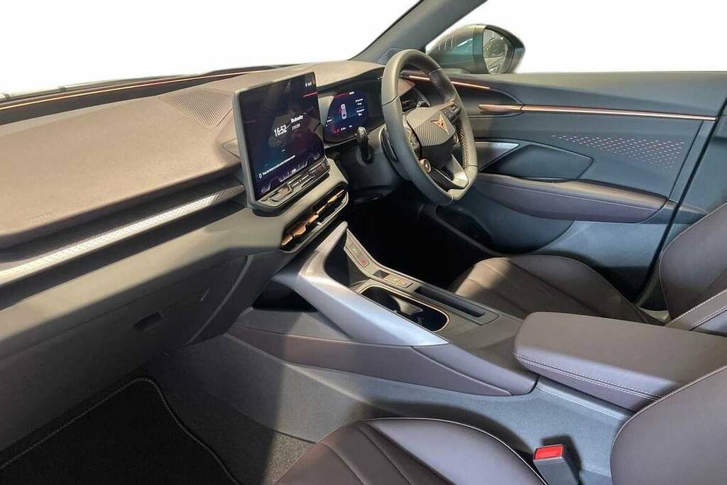 Cupra Terramar 2.0 Tsi 265 Vz2 Dsg 4Drive Black #2
