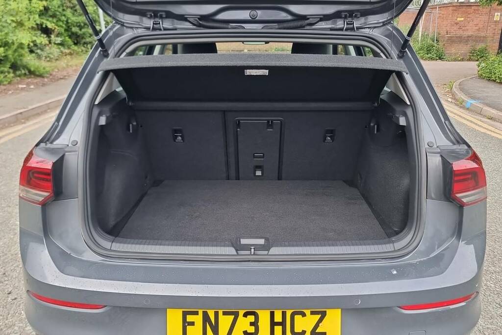 Volkswagen Golf 1.5 Tsi 150 Life FN73HCZ Grey #2