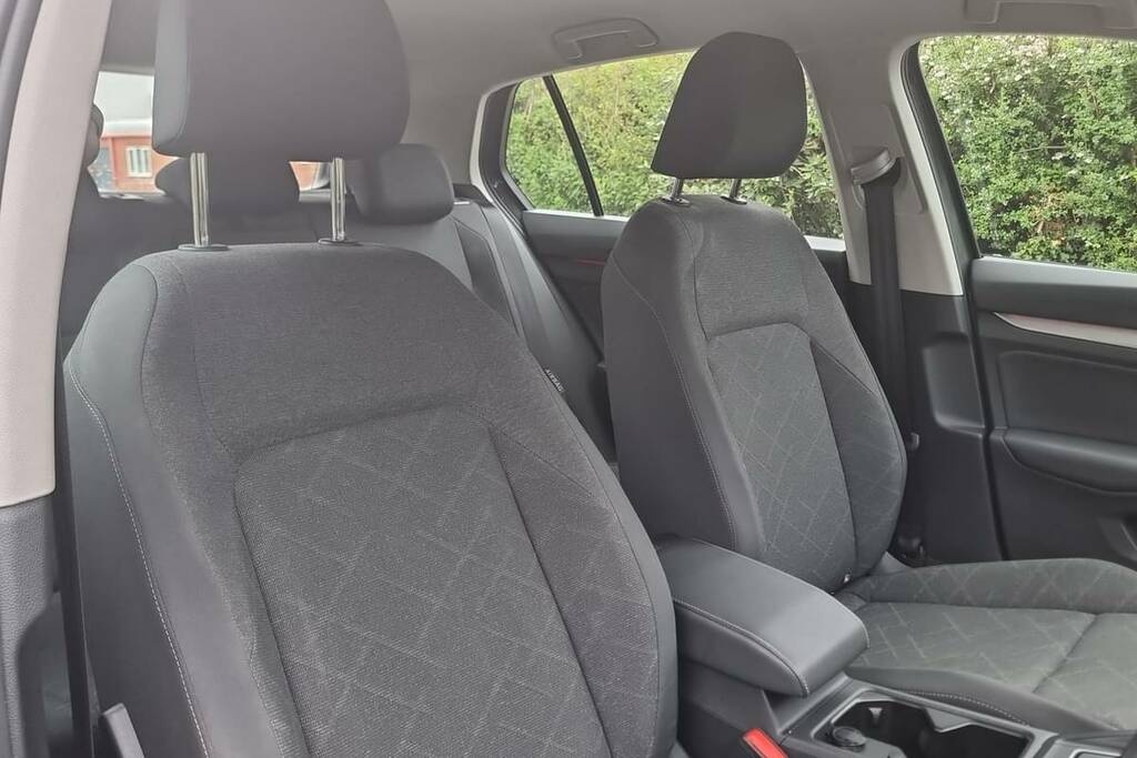 Volkswagen Golf 1.5 Tsi 150 Life FN73HCZ Grey #5
