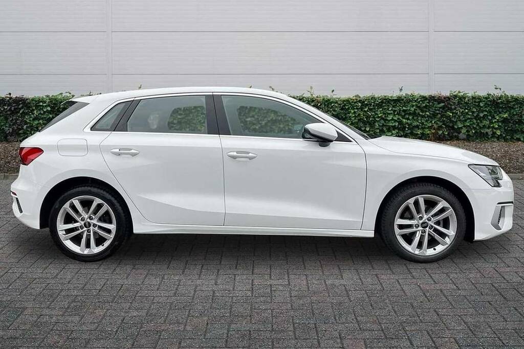 Audi A3 35 Tdi Sport S Tronic White #4
