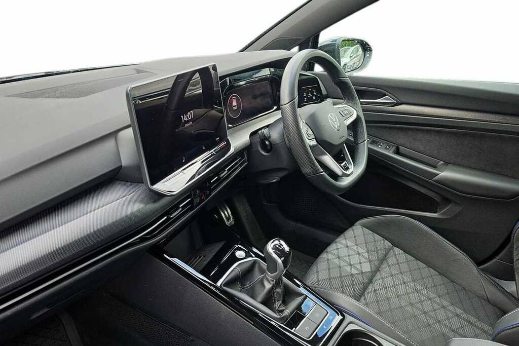 Volkswagen Golf 1.5 Tsi 150 Black Edition VK74GWZ Black #2
