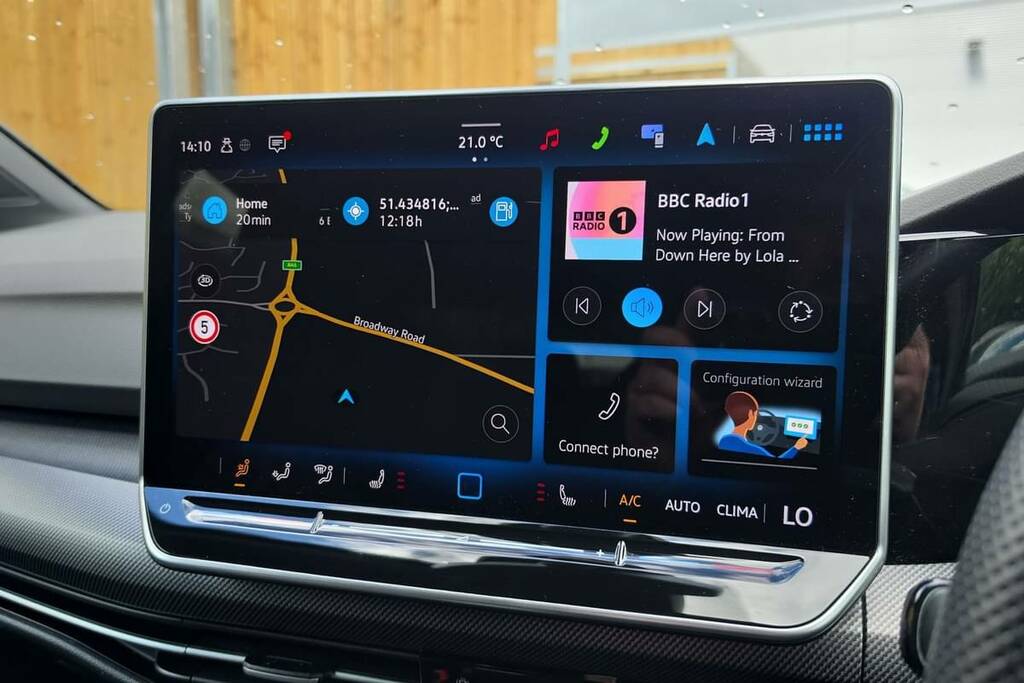 Volkswagen Golf 1.5 Tsi 150 Black Edition VK74GWZ Black #3