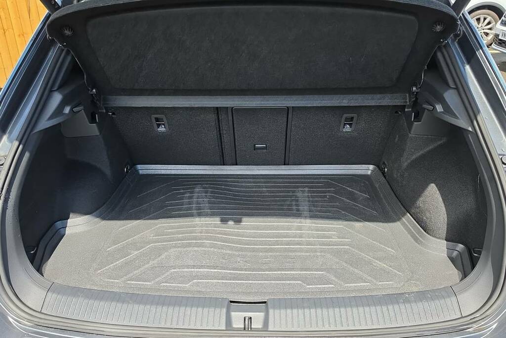 Volkswagen T-Roc 1.5 Tsi R-line Dsg VN24EBU Grey #2