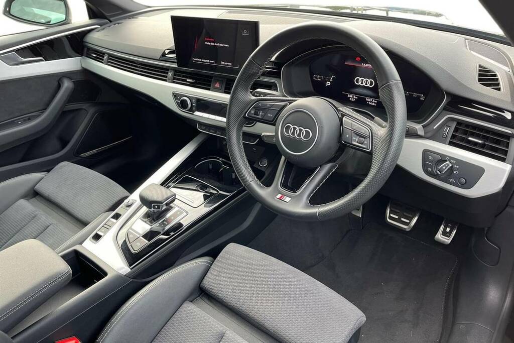 Audi A5 40 Tfsi 204 S Line S Tronic BD22ULR Black #4