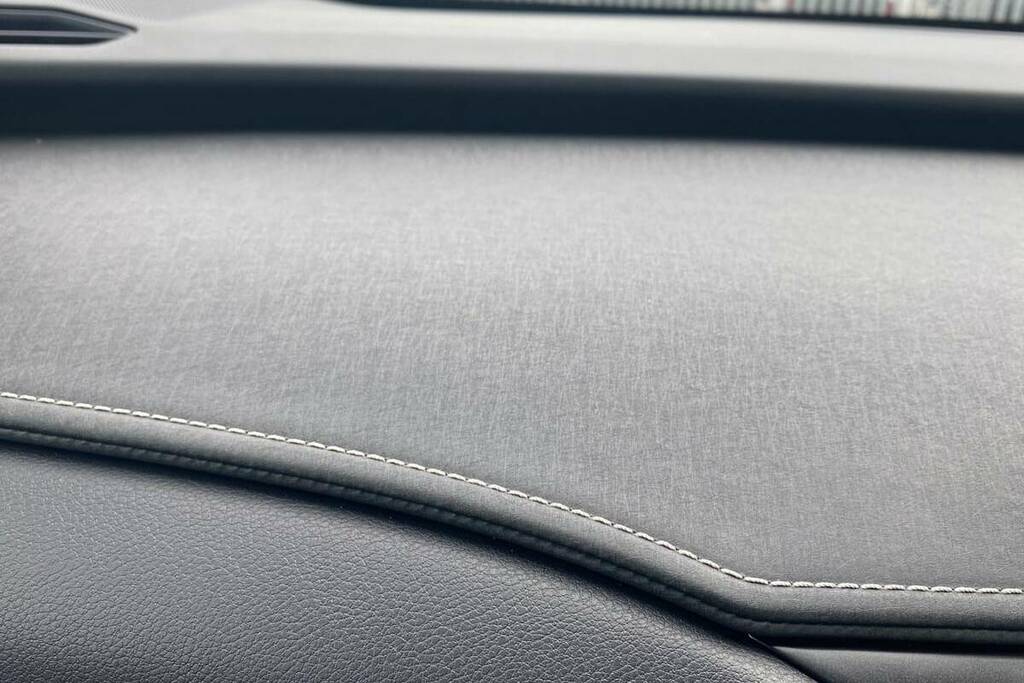 Lexus UX Hatchback Black #27